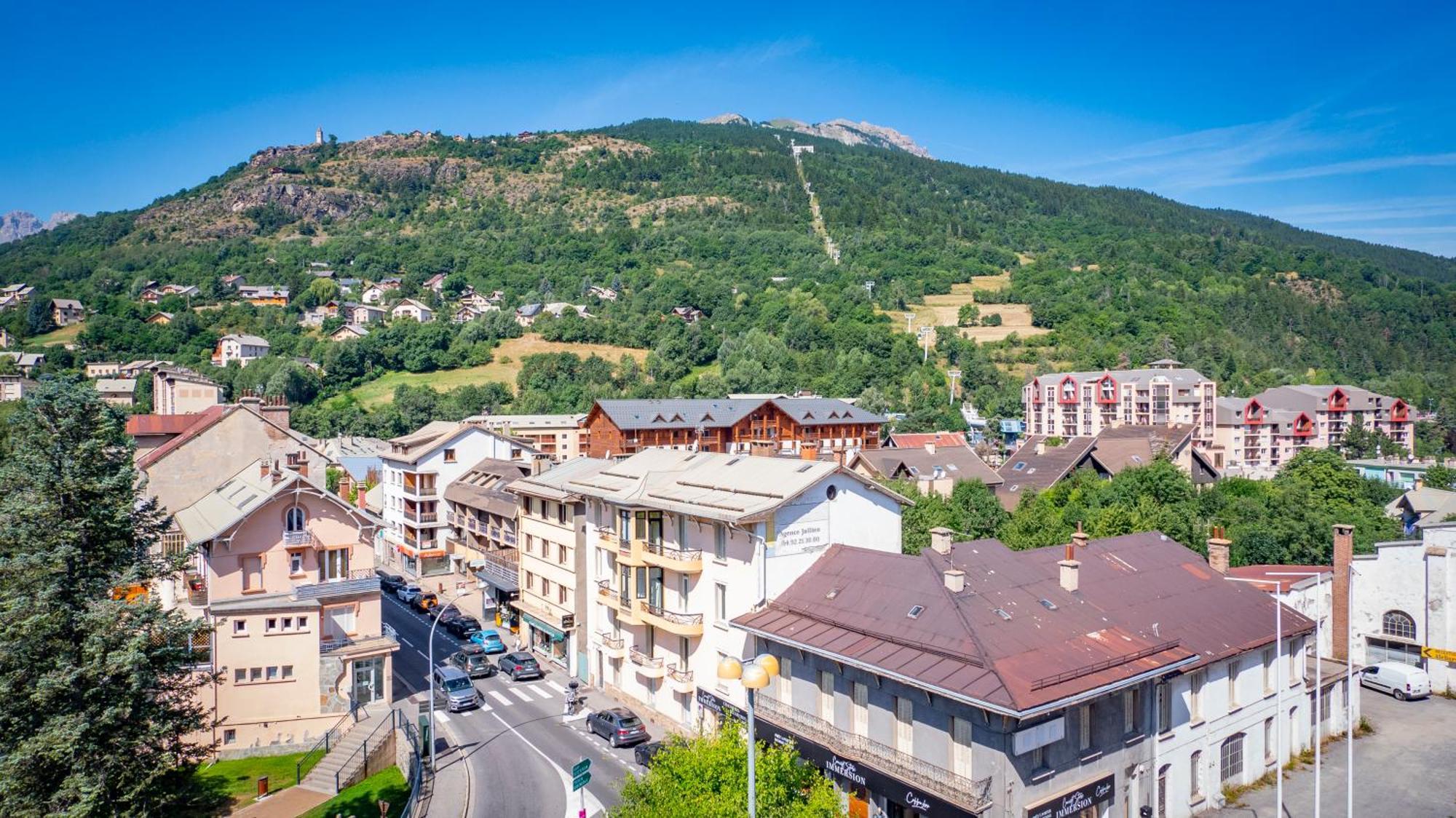 Hotel Mont-Brison Briancon  Ngoại thất bức ảnh